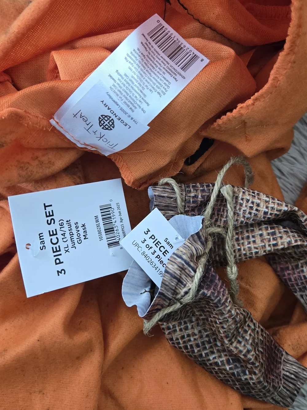 SAM. Orange Burlap-Head Scarecrow Kids Costume #1351